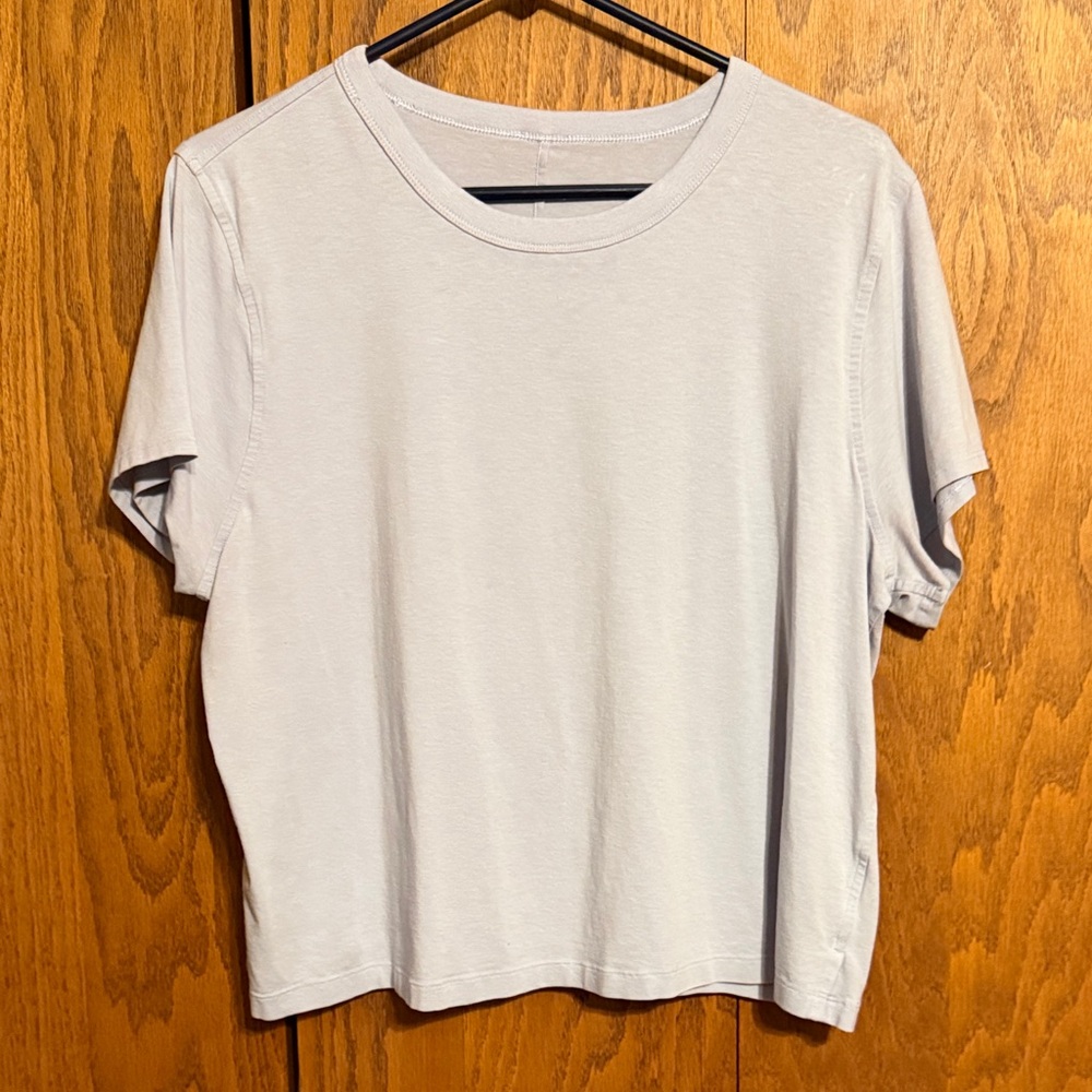 Lululemon crop top. Size large.